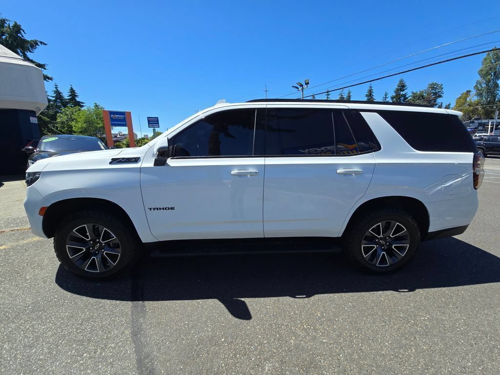 Used 2021 Chevrolet Tahoe Z71 w/ Luxury Package AWD/4WD image 3