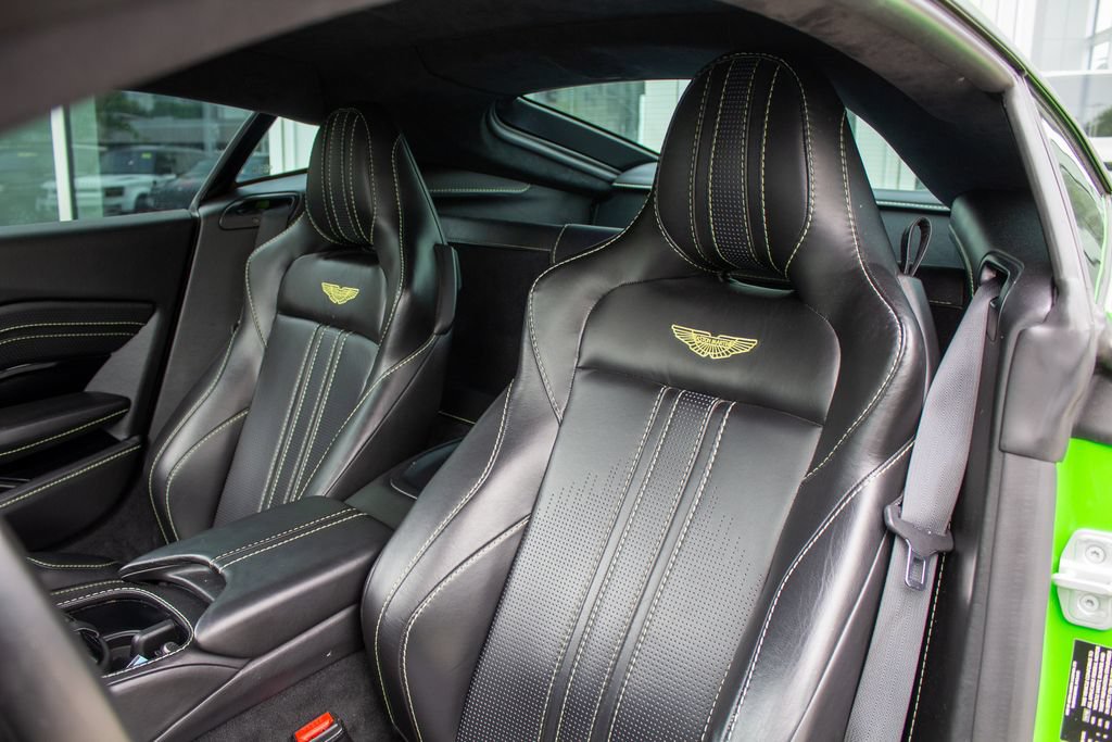 Used 2019 Aston Martin V8 Vantage Coupe RWD image 11