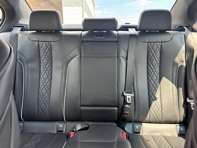 Used 2023 BMW M550i xDrive w/ Executive Package AWD/4WD image 28