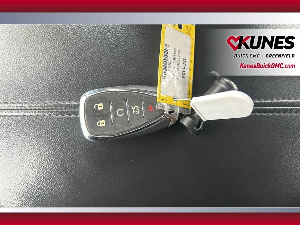 Used 2023 Chevrolet Malibu LT image 40