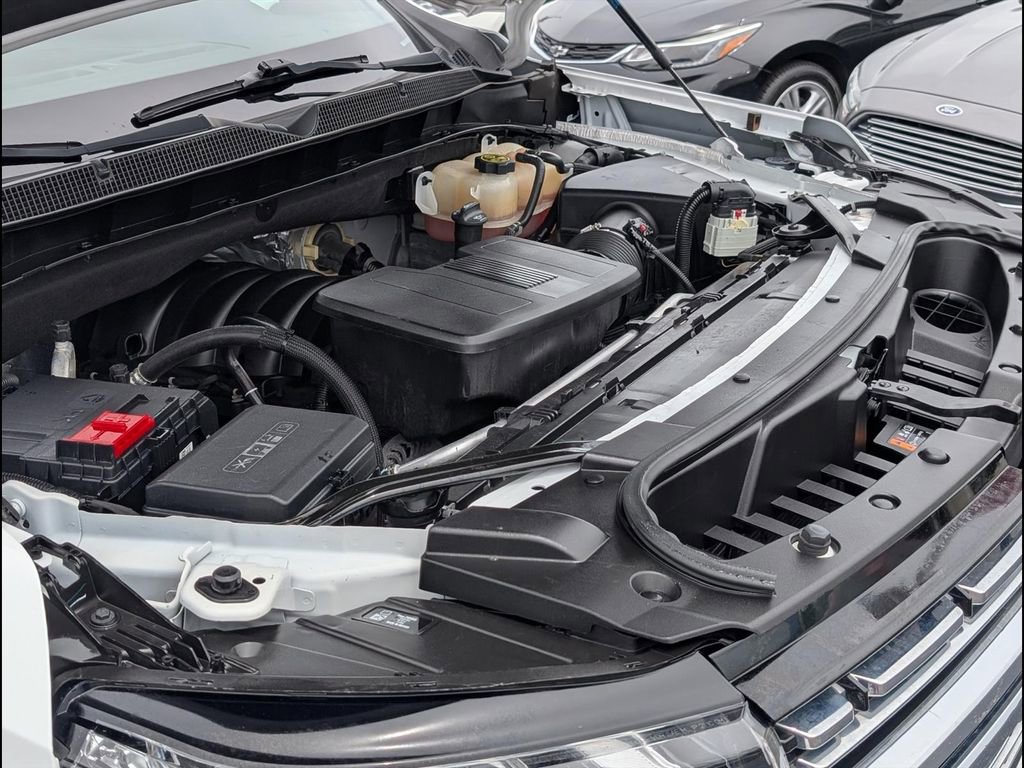 Used 2023 Chevrolet Suburban Premier RWD image 23