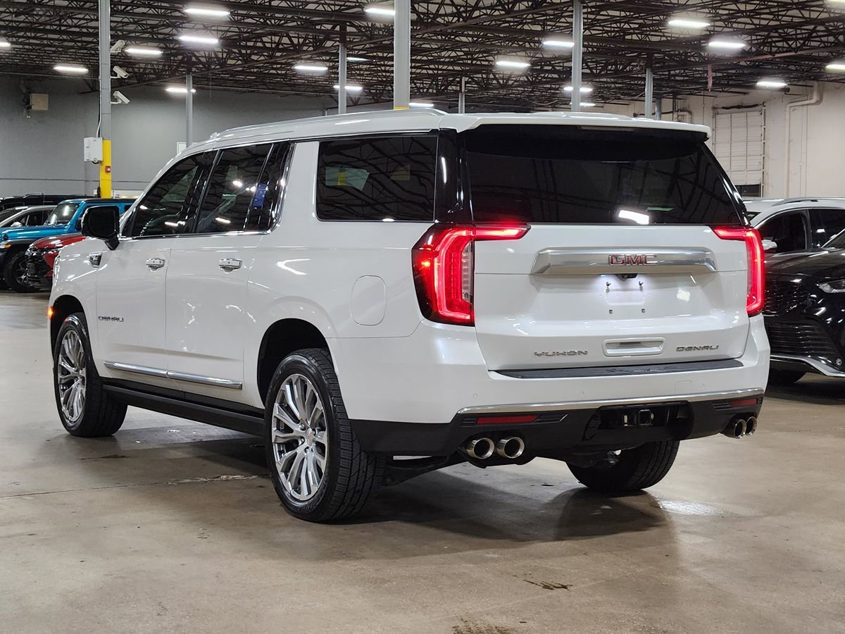 Used 2021 GMC Yukon XL Denali w/ Denali Premium Package RWD image 11