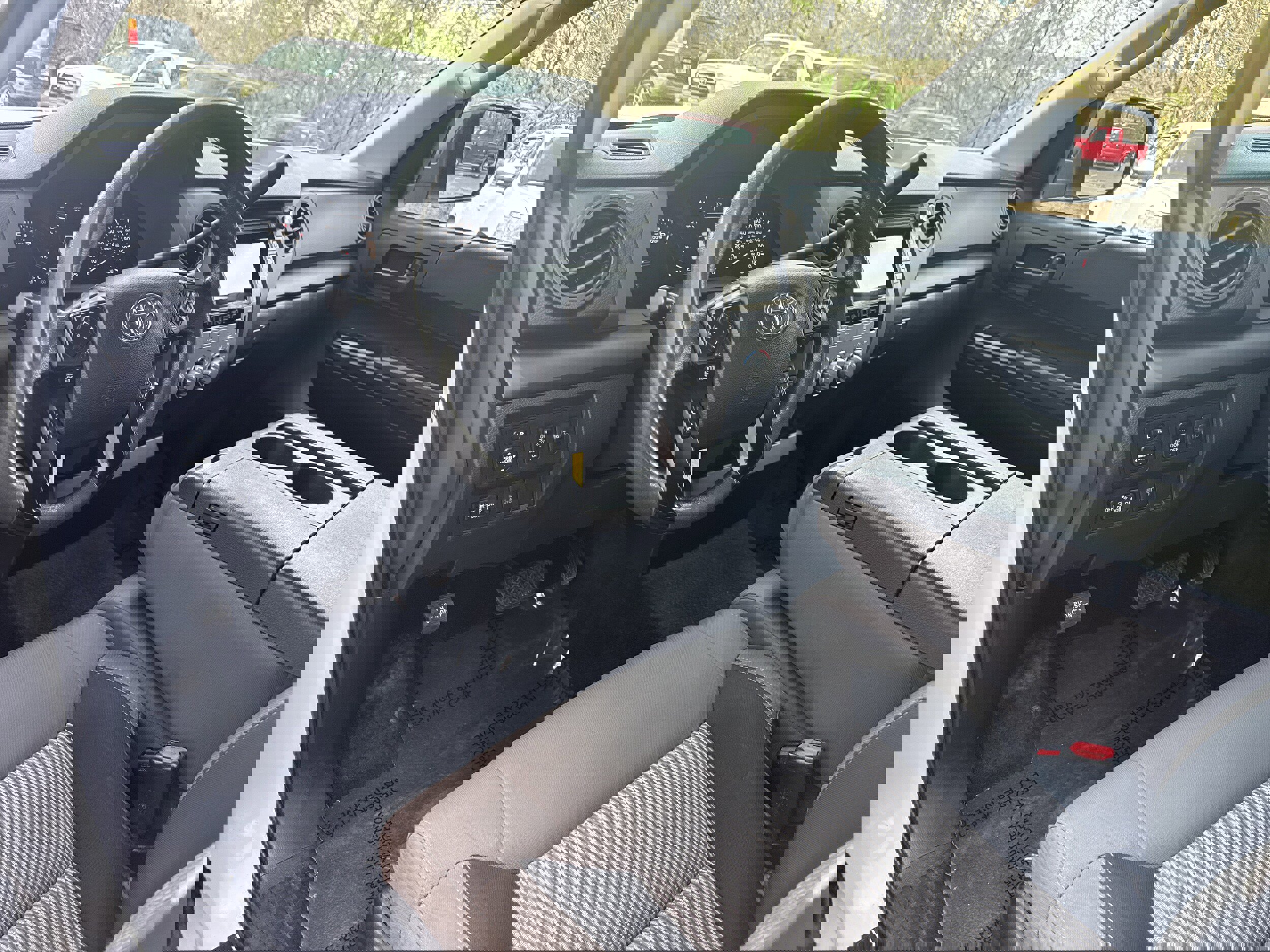 Used 2019 Toyota Tundra SR image 13