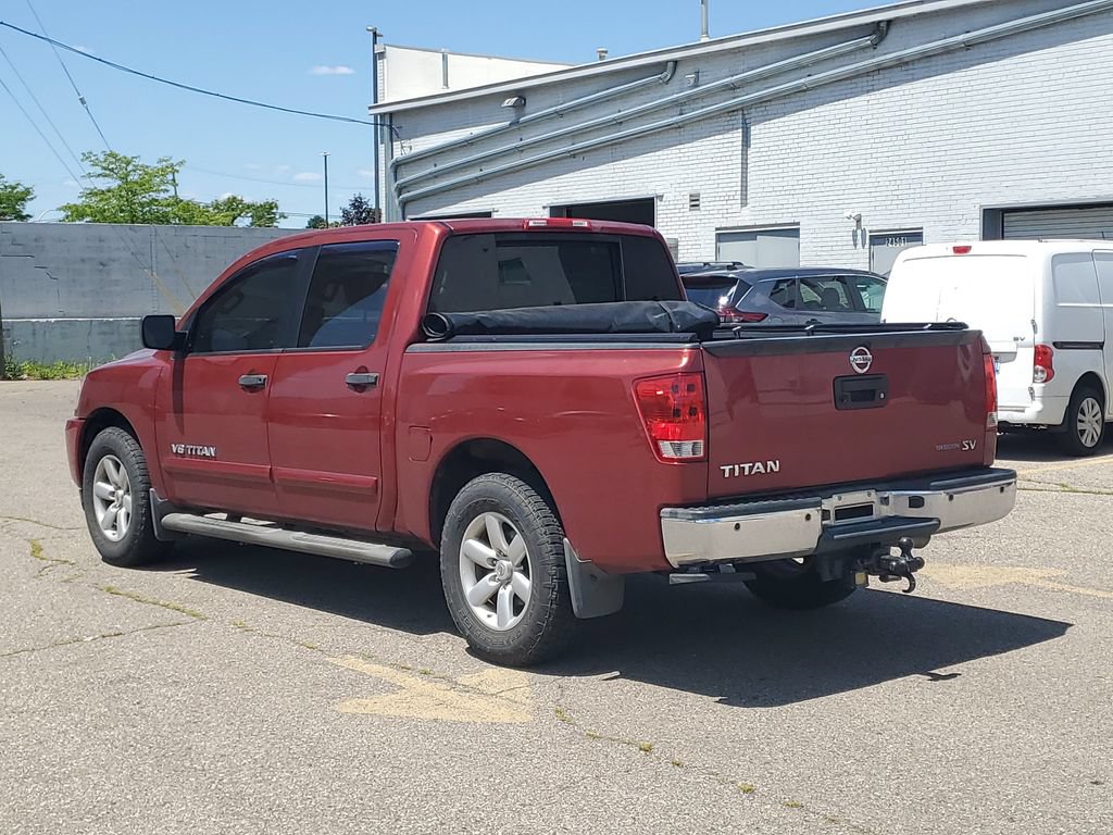 Used 2013 Nissan Titan SV w/ SV Value Truck Pkg RWD image 3