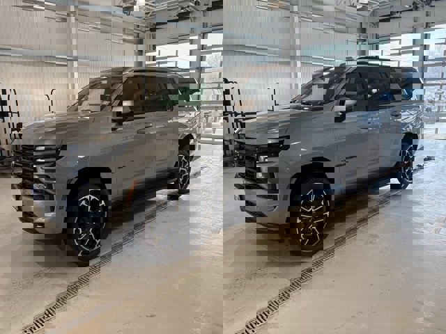 New 2025 Chevrolet Suburban RST w/ Comfort Package image 1