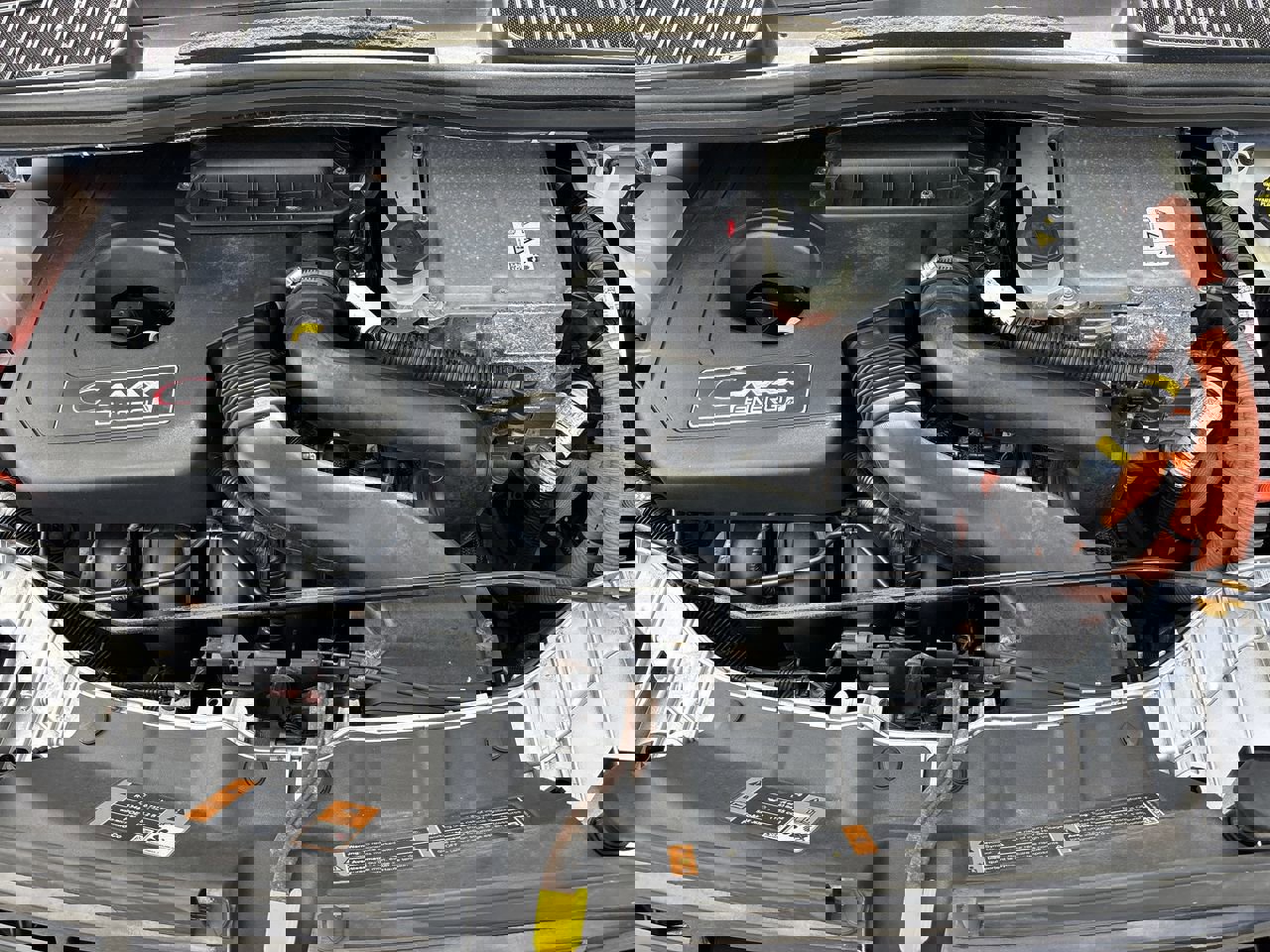 Used 2017 Ford C-MAX Energi SE image 10