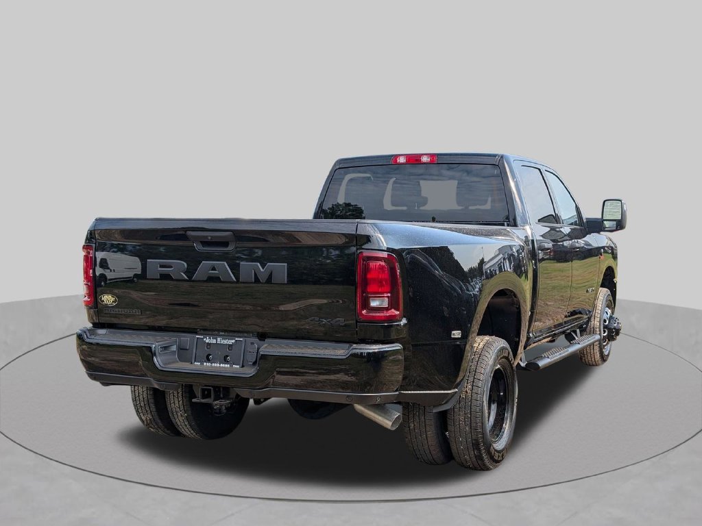 New 2026 RAM 3500 Big Horn AWD/4WD image 8