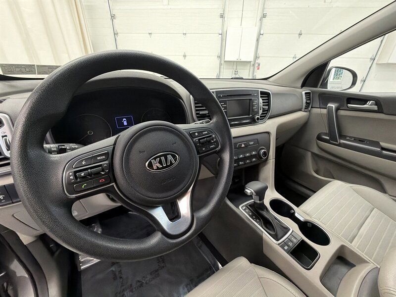 Used 2018 Kia Sportage LX AWD/4WD image 10
