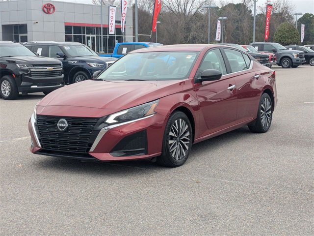 Used 2025 Nissan Altima 2.5 SV image 7