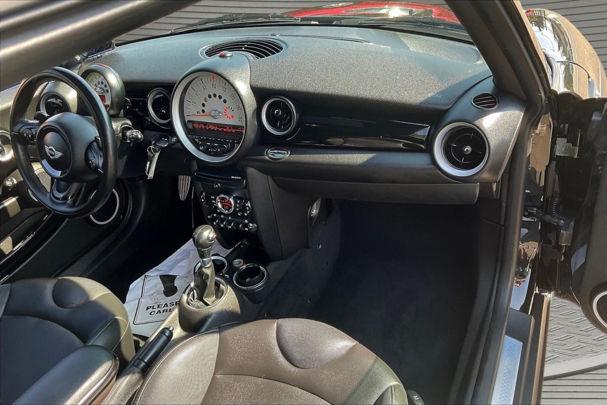 Used 2012 MINI Cooper Clubman S FWD image 23