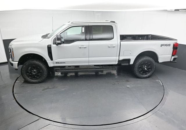 New 2026 Ford F250 Lariat w/ Black Appearance Package image 24