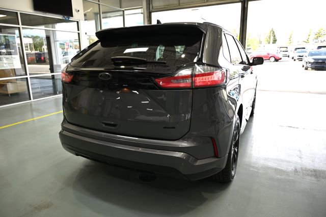 Used 2022 Ford Edge SE w/ Black Appearance Package AWD/4WD image 5
