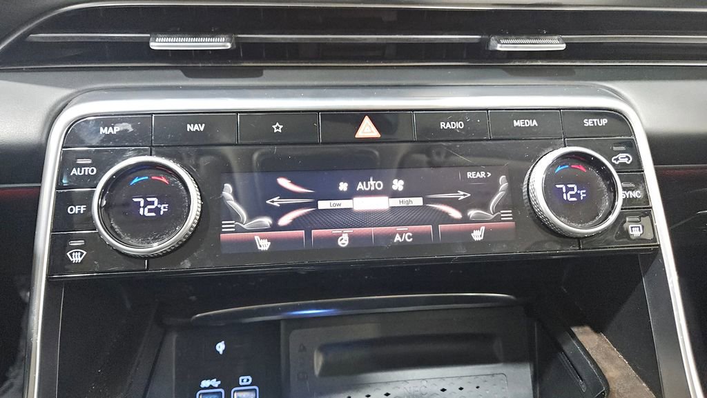 Used 2024 Genesis GV80 2.5T image 33