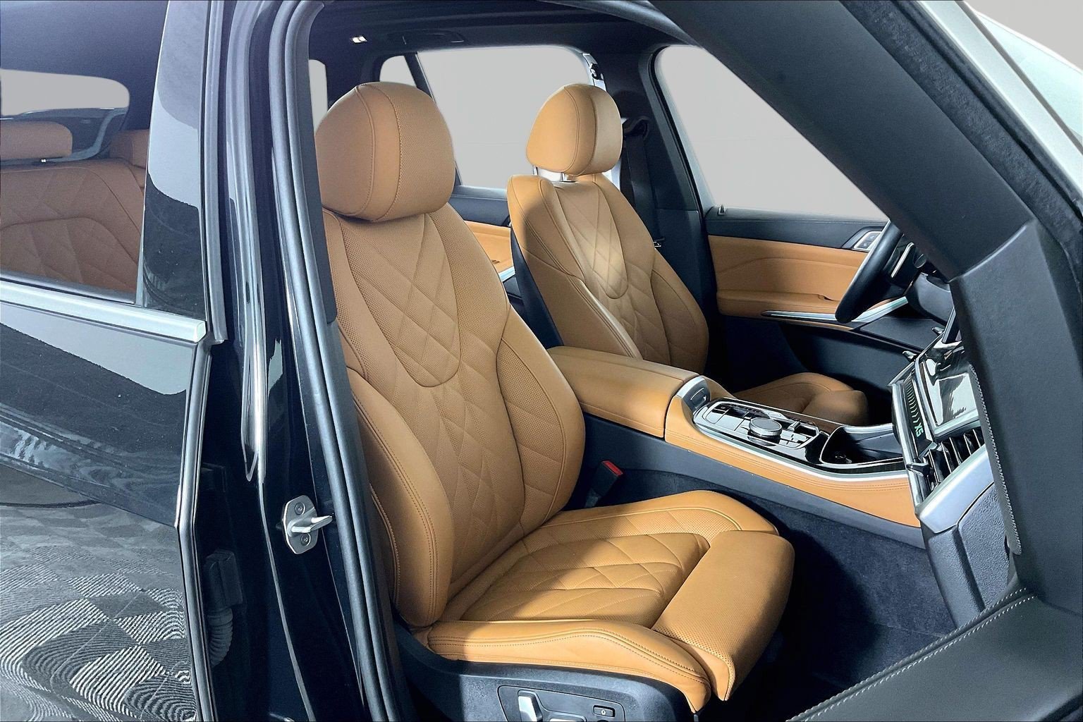 Certified 2025 BMW X5 xDrive40i w/ Premium Package AWD/4WD image 10