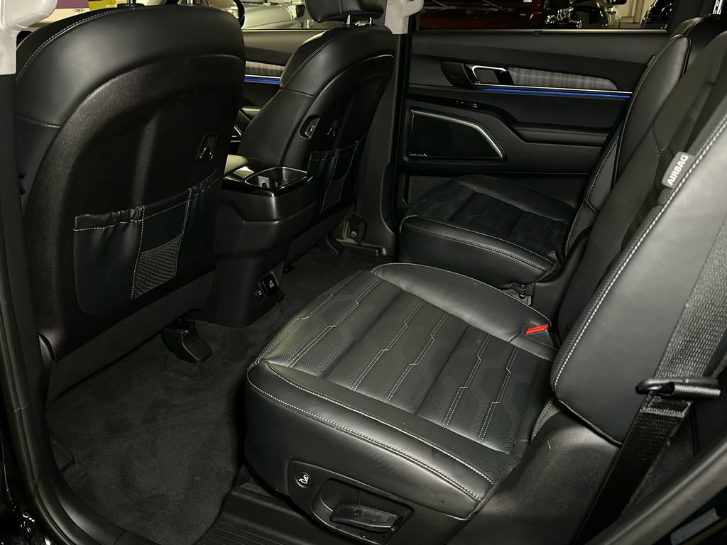 Certified 2024 Kia Telluride SX Prestige AWD/4WD image 18