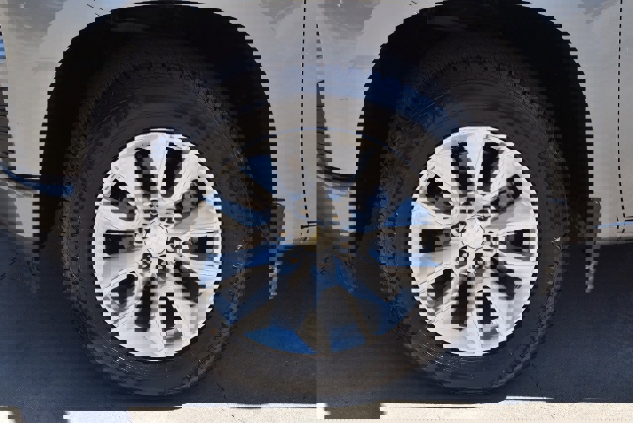 Used 2020 Chevrolet Silverado 1500 Custom w/ Custom Value Package image 33