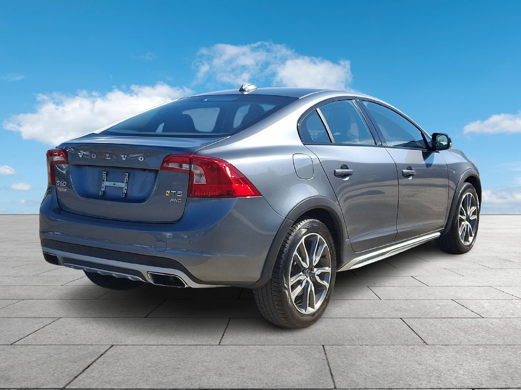 Used 2017 Volvo S60 T5 Cross Country Platinum AWD/4WD image 6