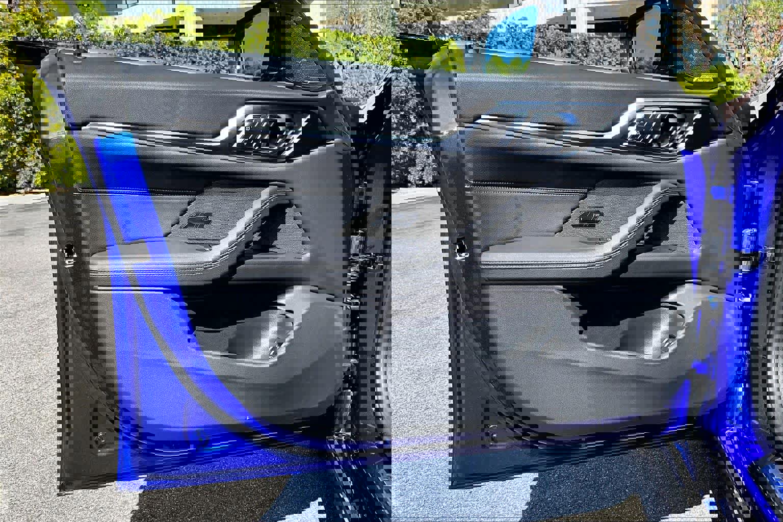 Used 2025 BMW 430i xDrive w/ M Sport Package image 40