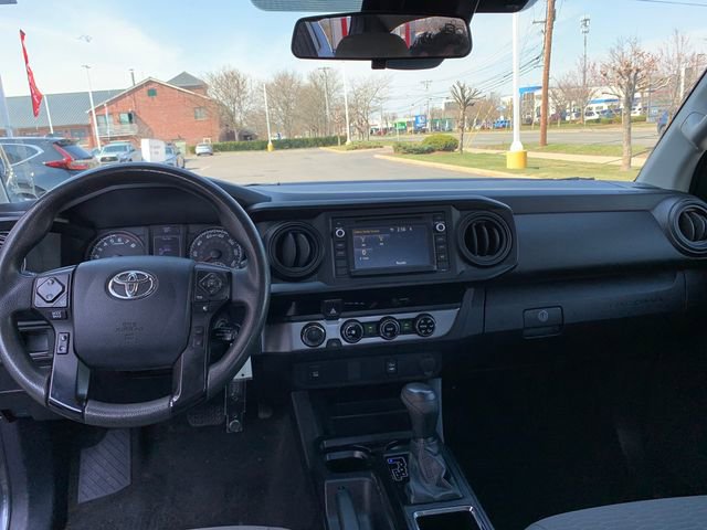 Used 2018 Toyota Tacoma SR image 16