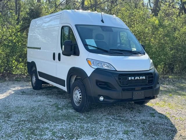 Used 2024 RAM ProMaster 3500 w/ Convenience Group image 1