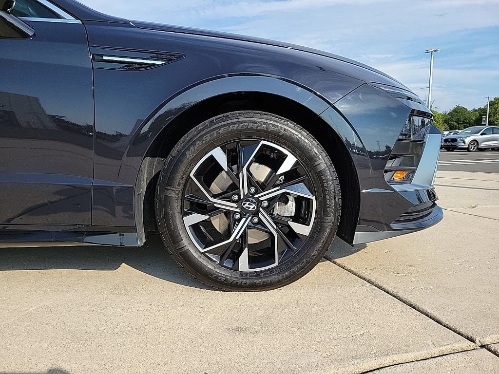 Used 2024 Hyundai Sonata SEL FWD image 8