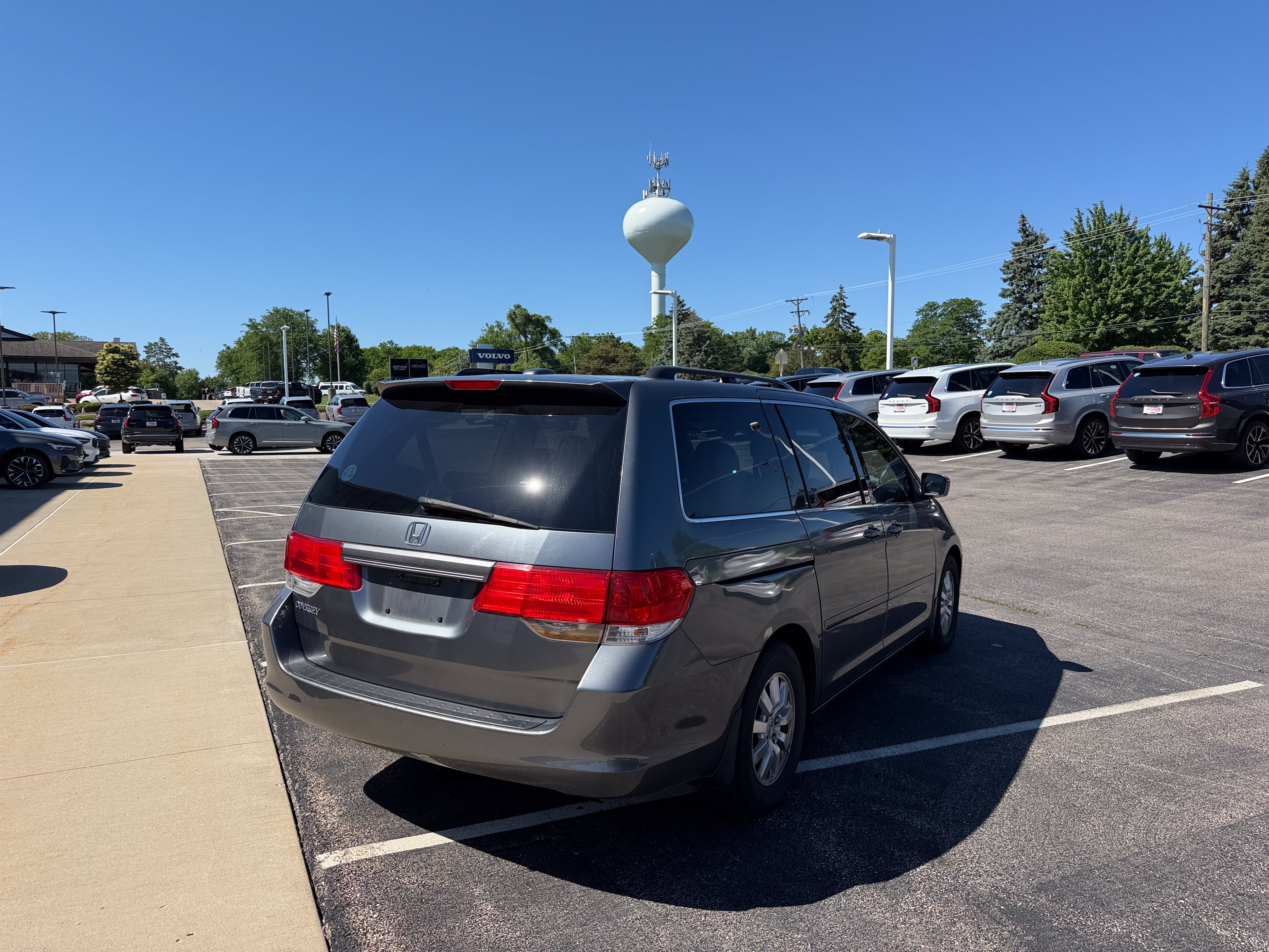 Used 2010 Honda Odyssey EX-L image 4