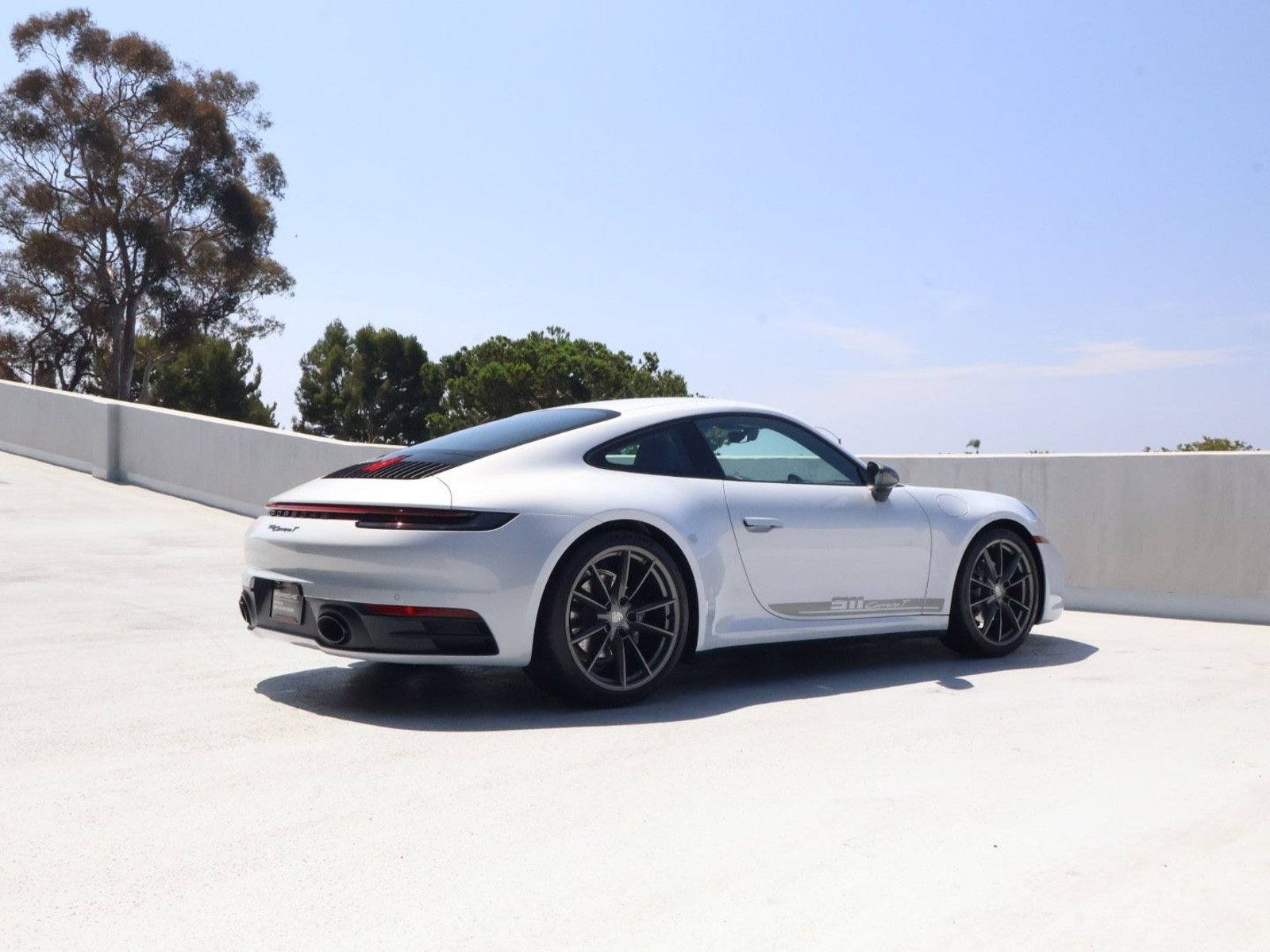Certified 2024 Porsche 911 Carrera T RWD image 7
