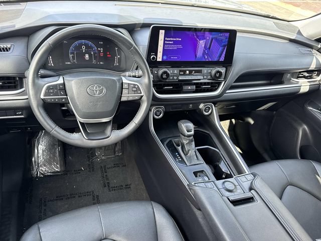 Used 2024 Toyota Grand Highlander AWD image 6