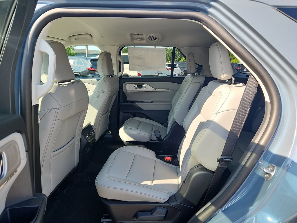 New 2026 Ford Explorer Active w/ Active Comfort Package AWD/4WD image 5
