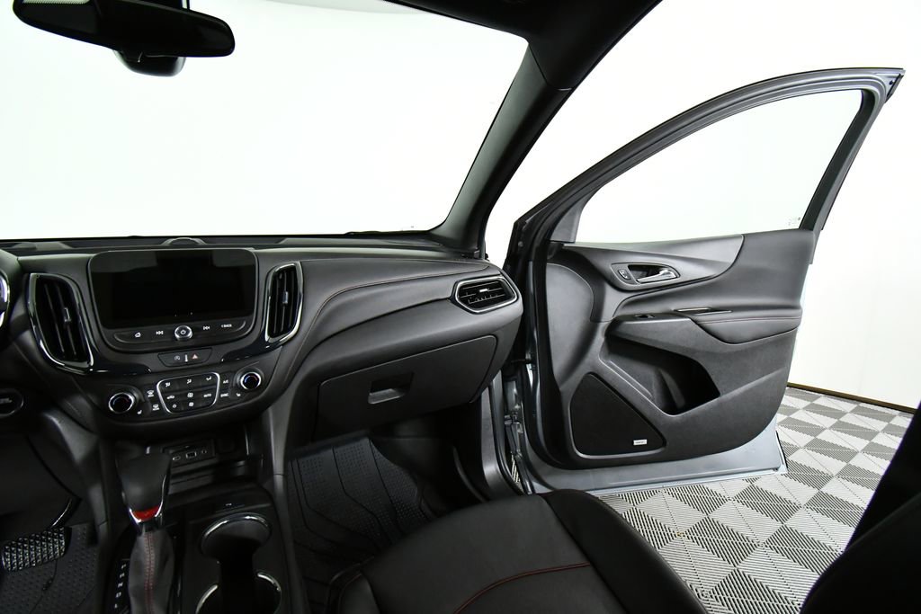 Used 2024 Chevrolet Equinox RS w/ RS Leather Package image 20