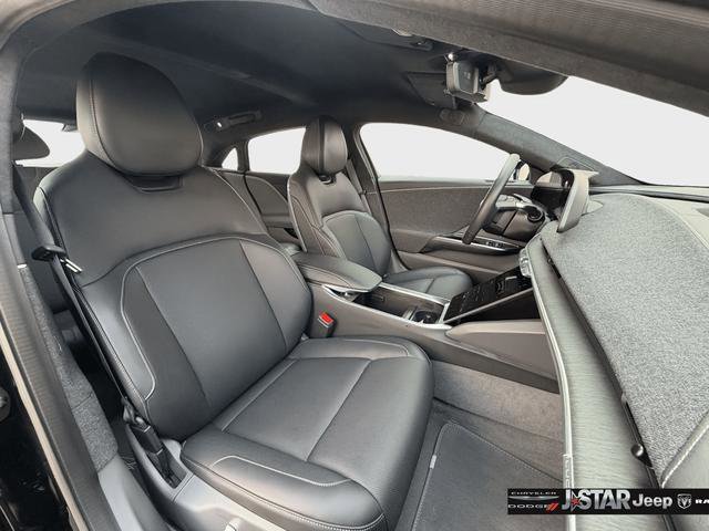 Used 2024 Lucid Air Pure image 13