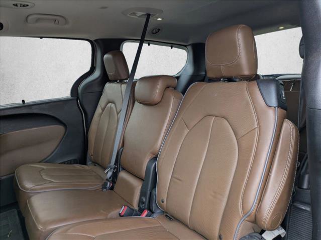 Used 2018 Chrysler Pacifica Limited w/ Advanced Safetytec Group image 15