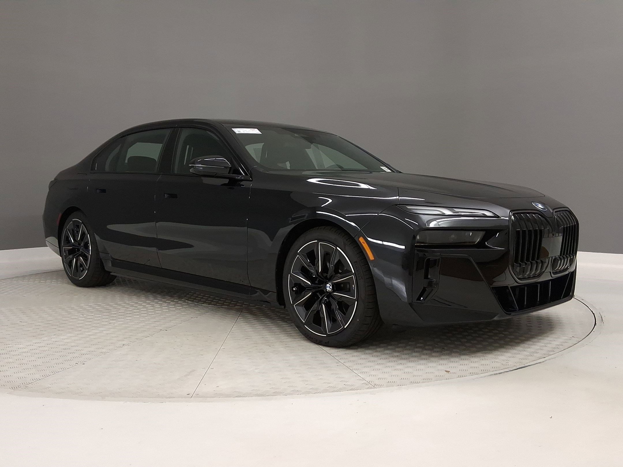 New 2026 BMW 750e xDrive w/ Premium Package AWD/4WD image 5