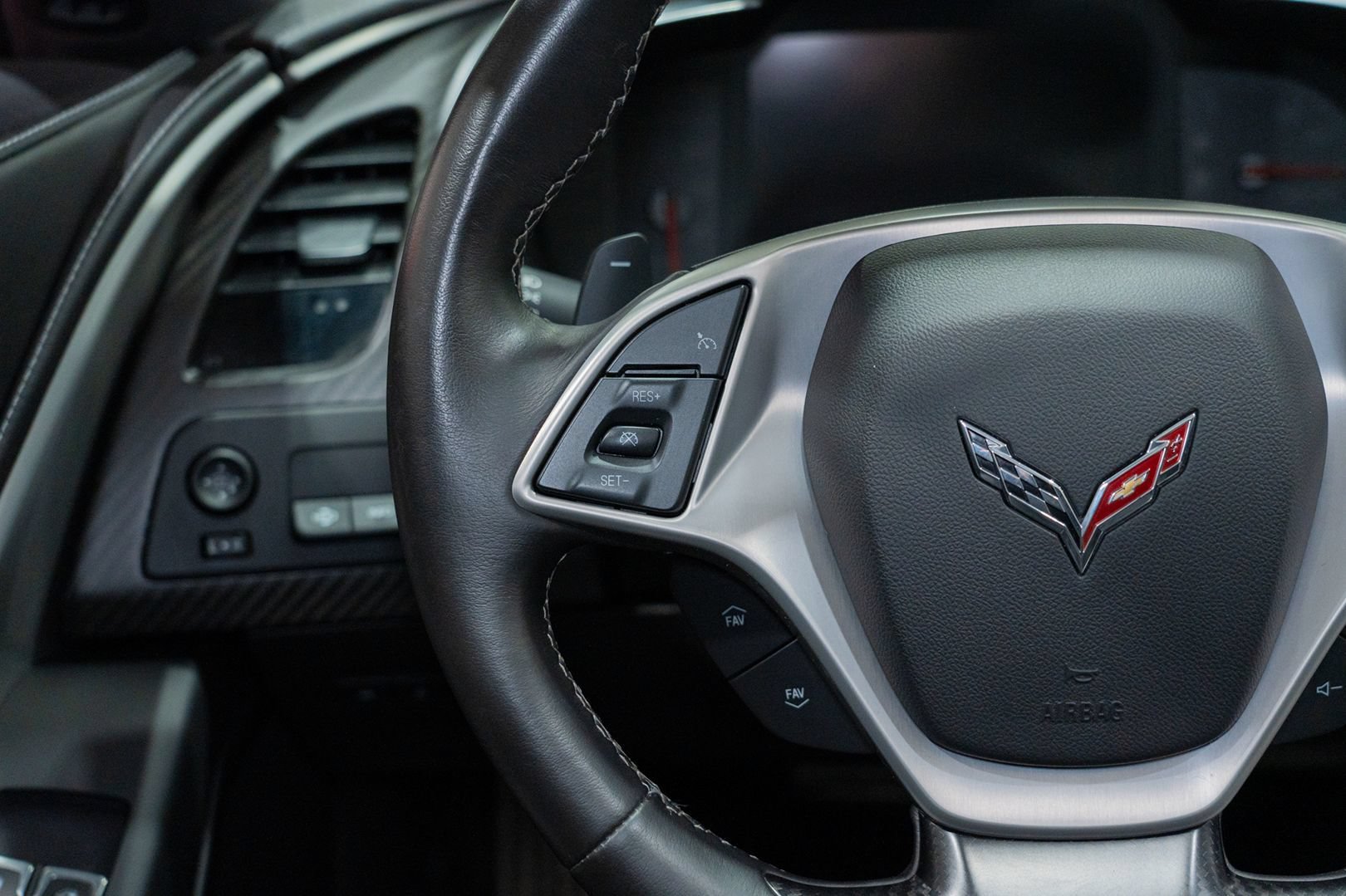 Used 2016 Chevrolet Corvette Z06 w/ 3LZ Preferred Equipment Group RWD image 40