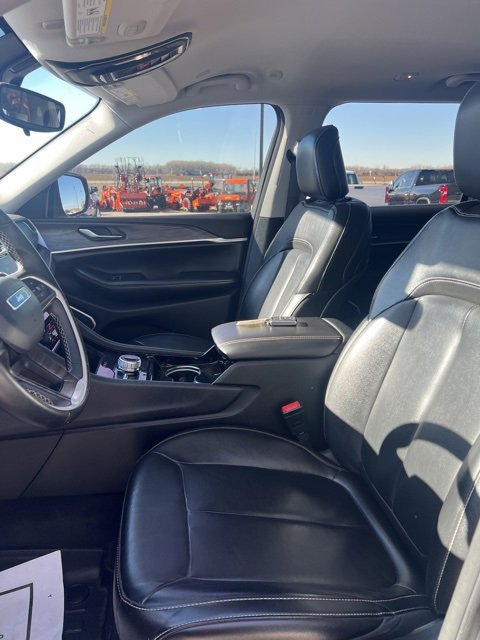 Used 2021 Jeep Grand Cherokee L Limited image 12