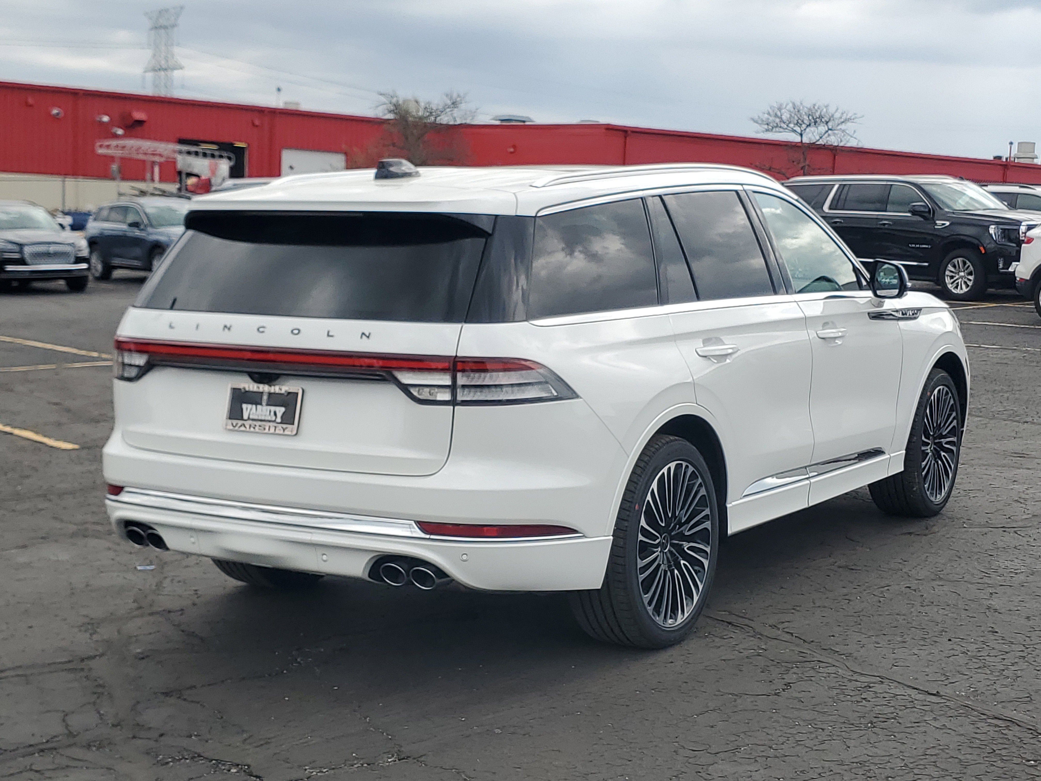 New 2026 Lincoln Aviator Black Label AWD/4WD image 4