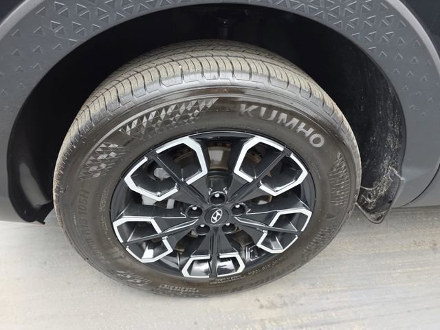 Used 2024 Hyundai Santa Cruz SE image 15