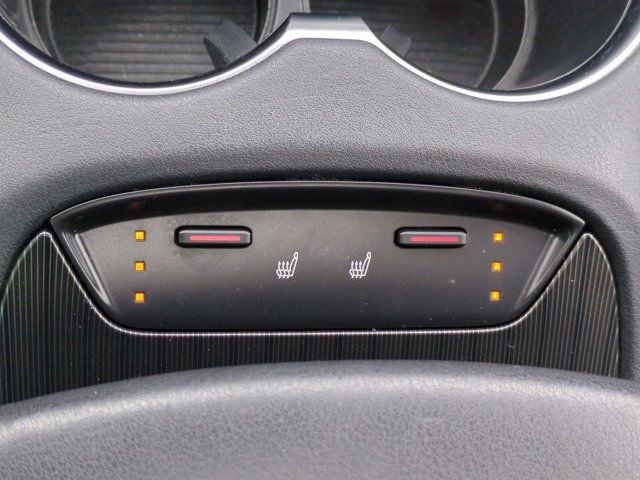 Certified 2023 Toyota Venza XLE AWD/4WD image 14