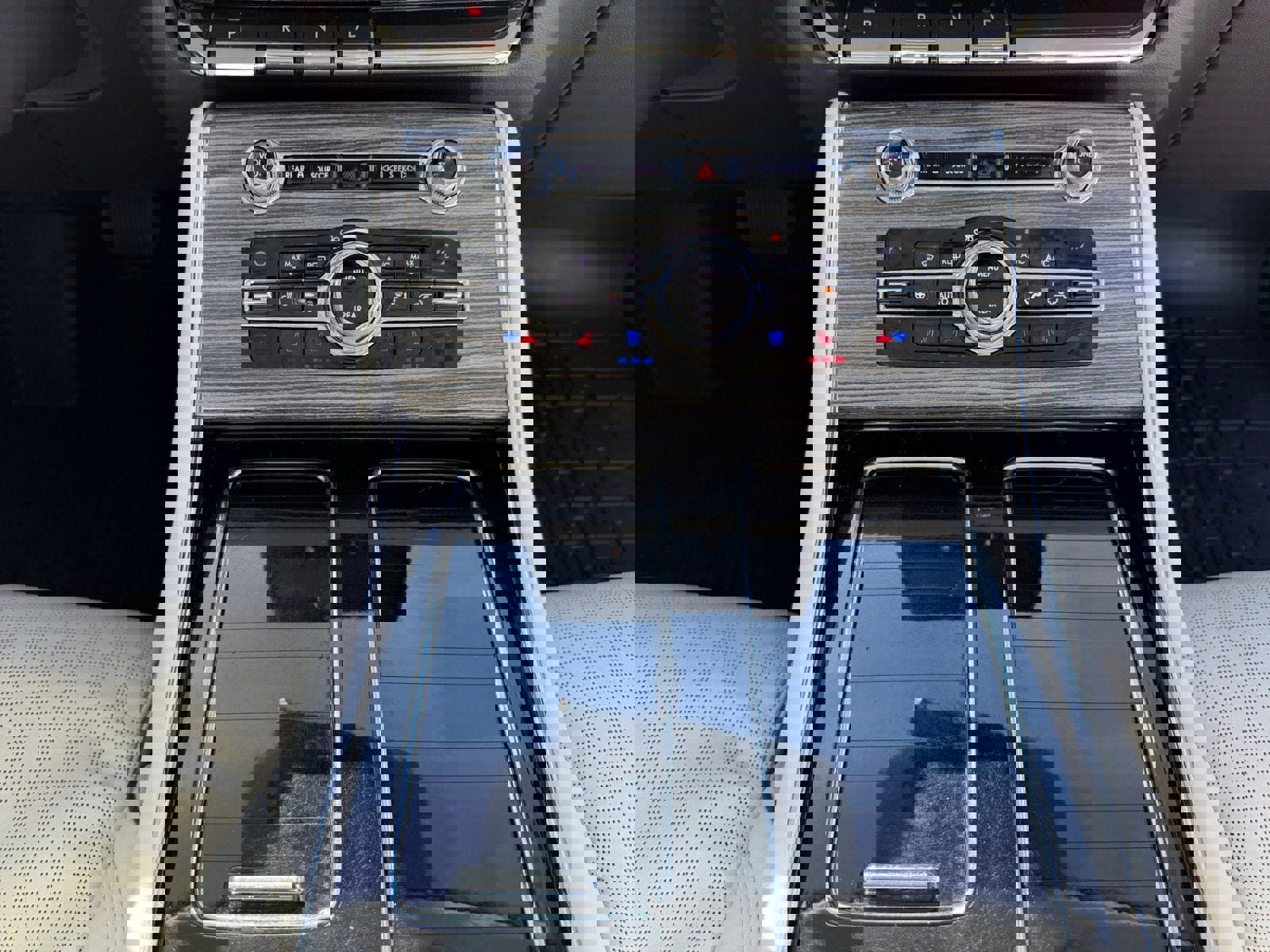 Used 2020 Lincoln Aviator Black Label w/ Dynamic Handling Package image 11