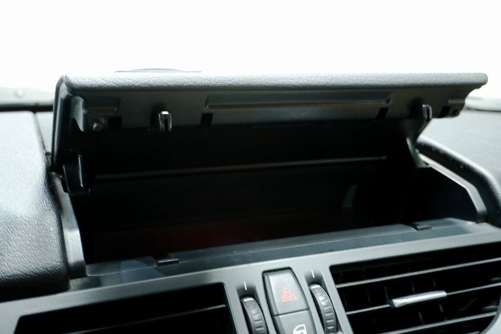 Used 2013 BMW Z4 sDrive28i image 16