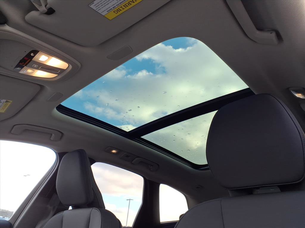 New 2026 Volvo XC60 B5 Plus w/ Protection Package Premier image 7