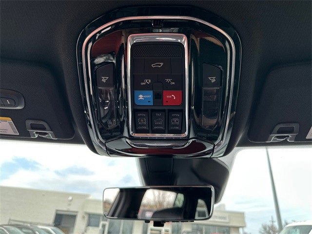 Used 2024 Jeep Grand Cherokee Summit w/ Adv Protech Group IV image 41