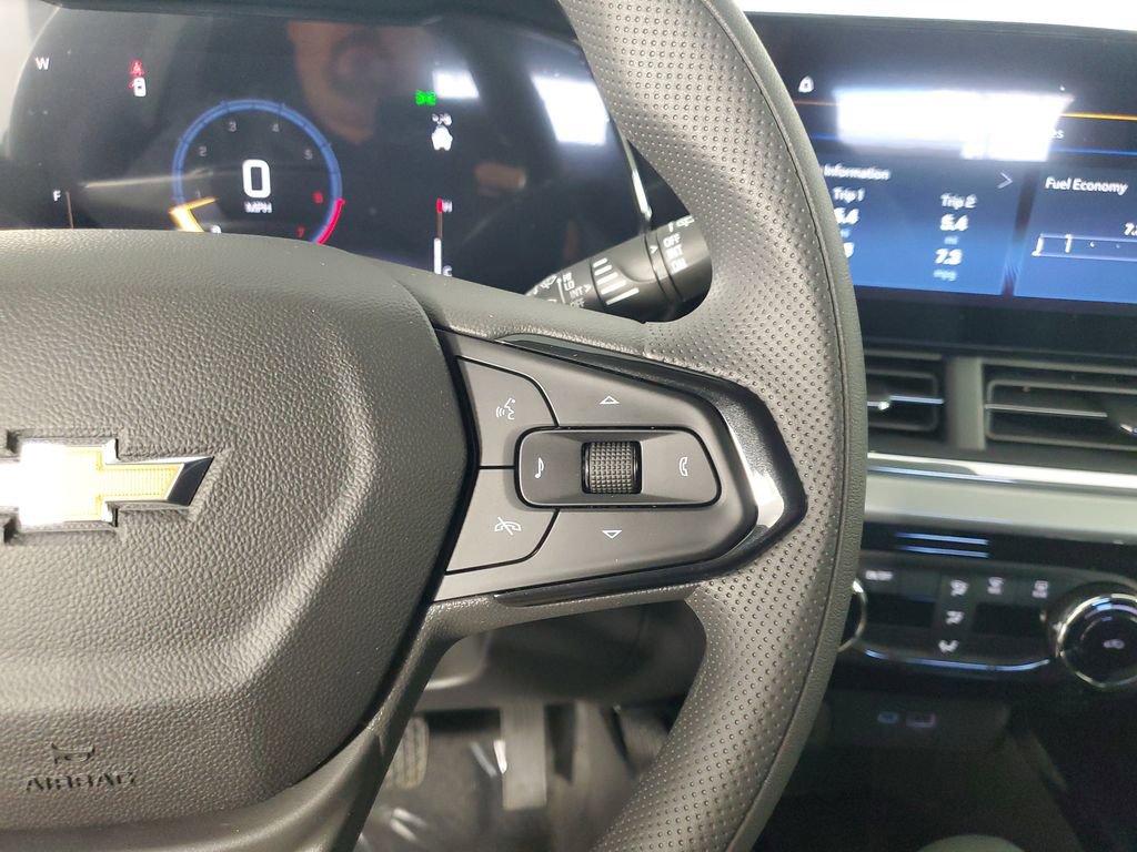 New 2026 Chevrolet Trax LT image 24