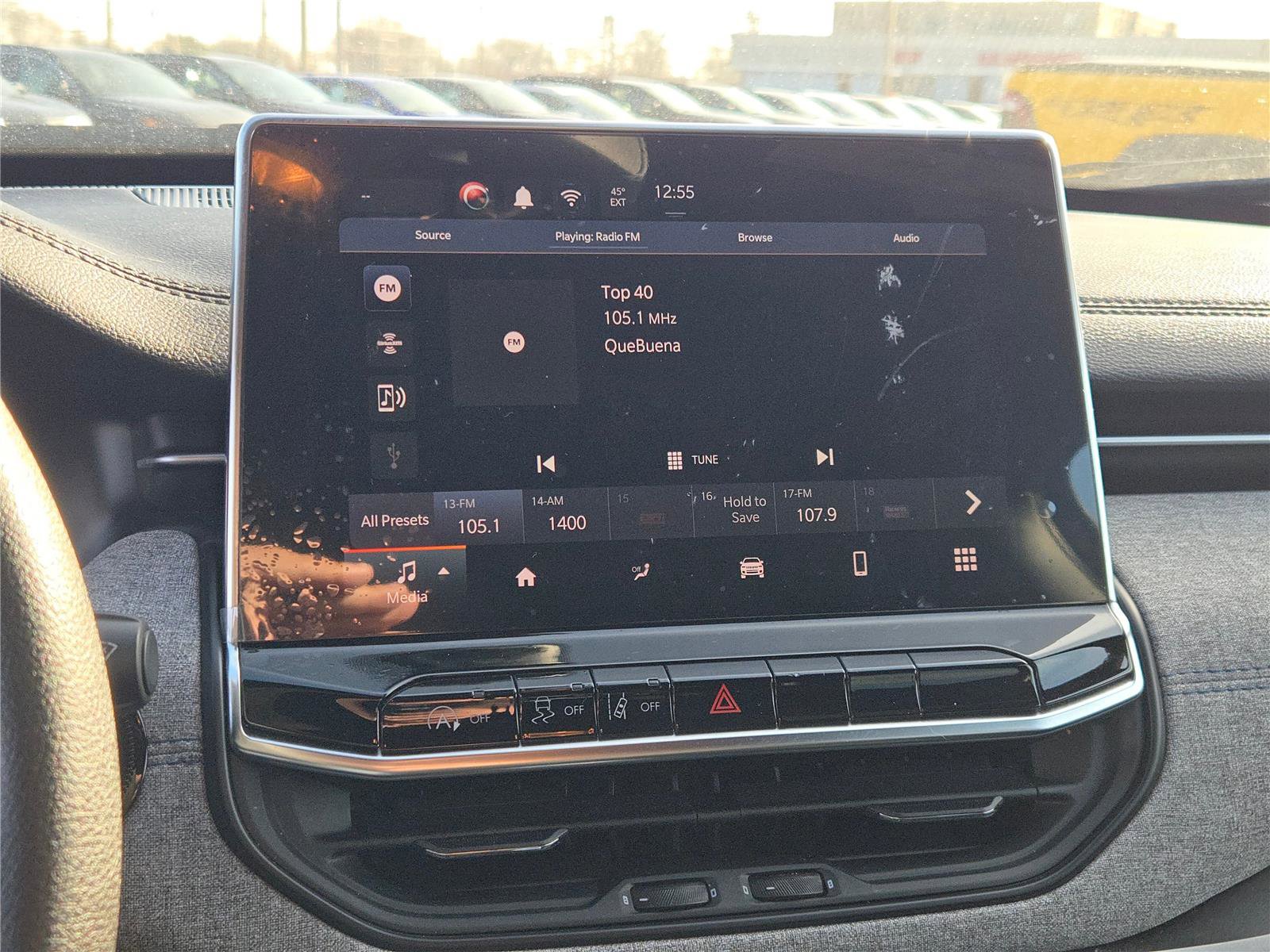 Used 2024 Jeep Compass Sport image 29