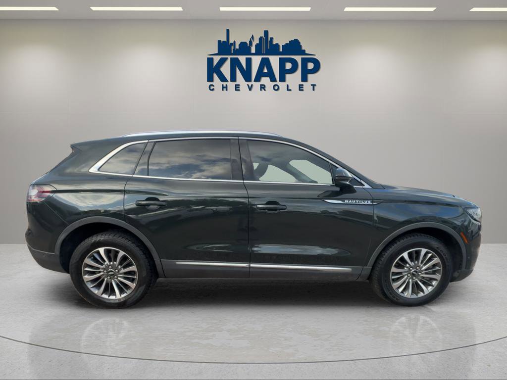 Used 2022 Lincoln Nautilus Reserve AWD/4WD image 6