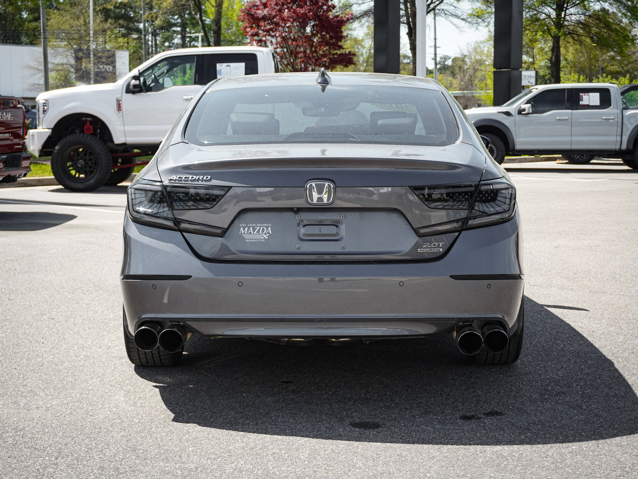 Used 2018 Honda Accord Touring image 9