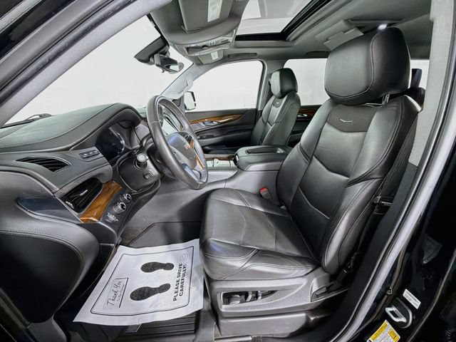 Used 2020 Cadillac Escalade Premium Luxury w/ Escalade Sport Edition AWD/4WD image 22