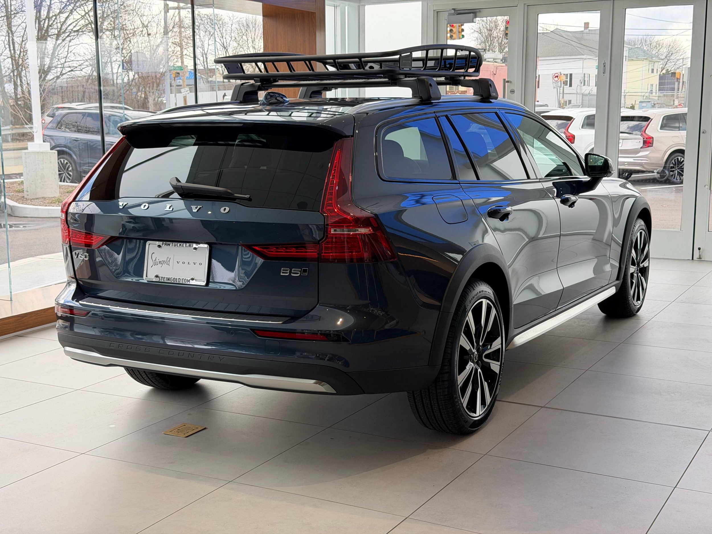 New 2026 Volvo V60 B5 Cross Country Ultra w/ Protection Package Premier AWD/4WD image 6