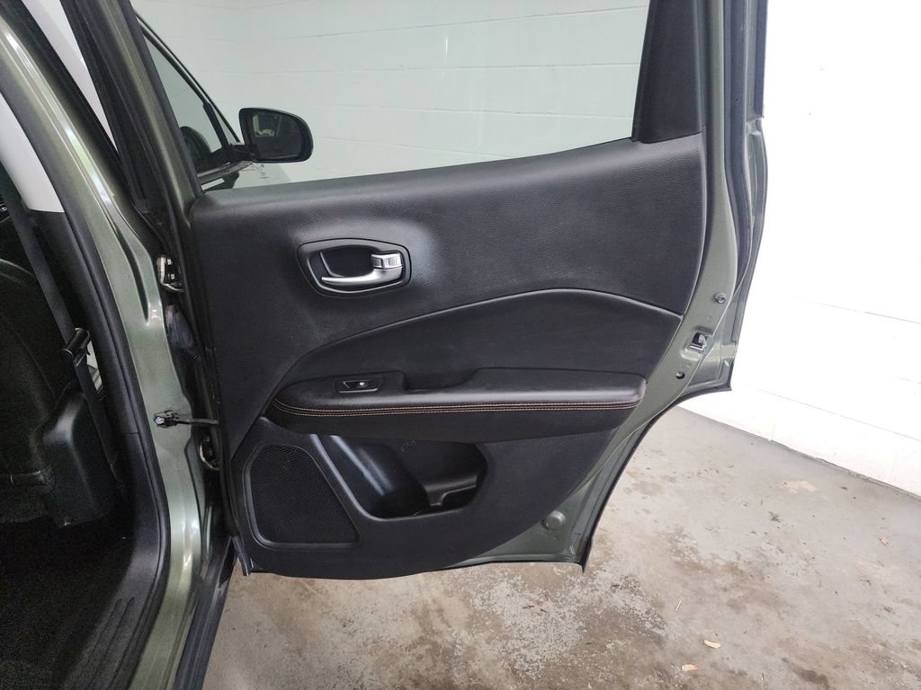 Used 2019 Jeep Compass Limited AWD/4WD image 28