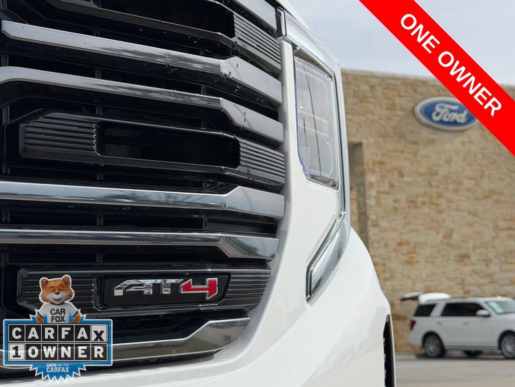 Used 2024 GMC Sierra 1500 AT4 w/ Technology Package AWD/4WD image 4